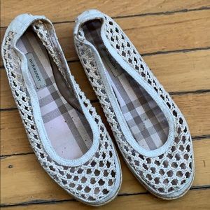 Burberry woven espadrille size 35 but fits like 7